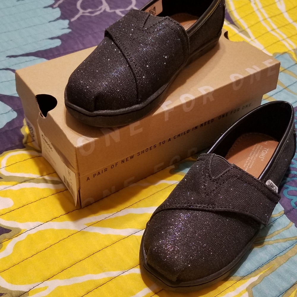 Toms